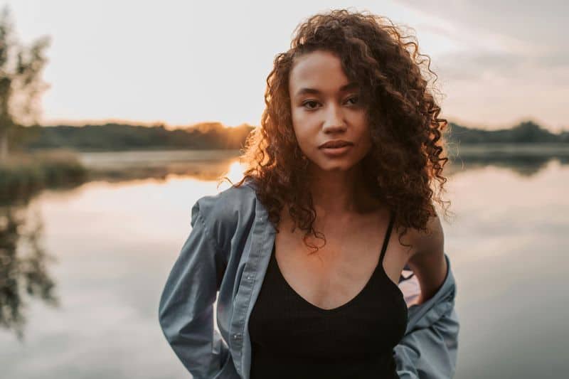 Du kleidest dich für dich selbst, nicht für andere Du kleidest dich für dich selbst, nicht für andere