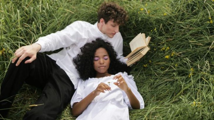 11 Zeichen, dass du in deiner Beziehung unglücklich bist