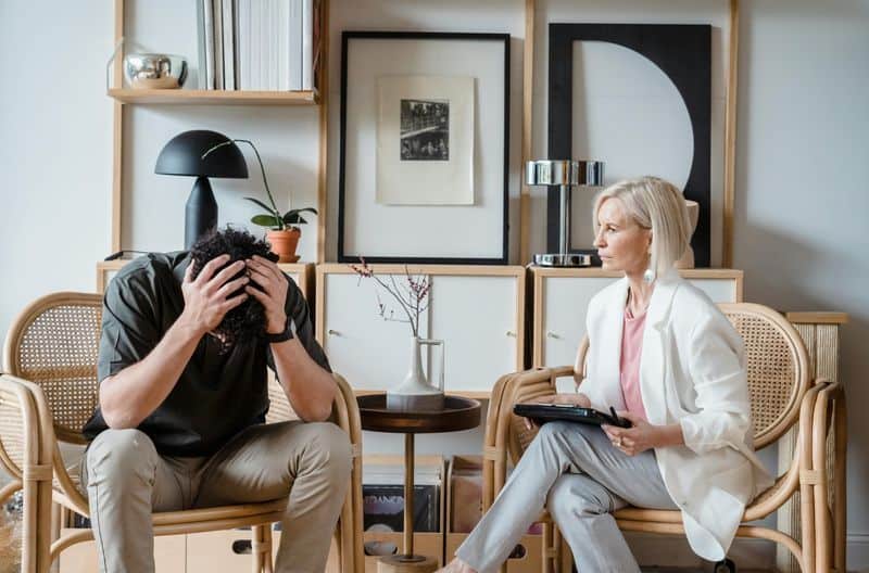 12 Dinge, die Frauen heimlich von einem Ehemann wollen (und die die meisten Männer nicht wissen) Emotional Intelligence