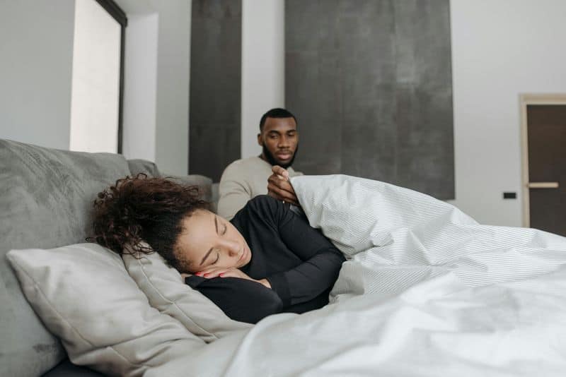 12 Dinge, die Frauen heimlich von einem Ehemann wollen (und die die meisten Männer nicht wissen) Patience