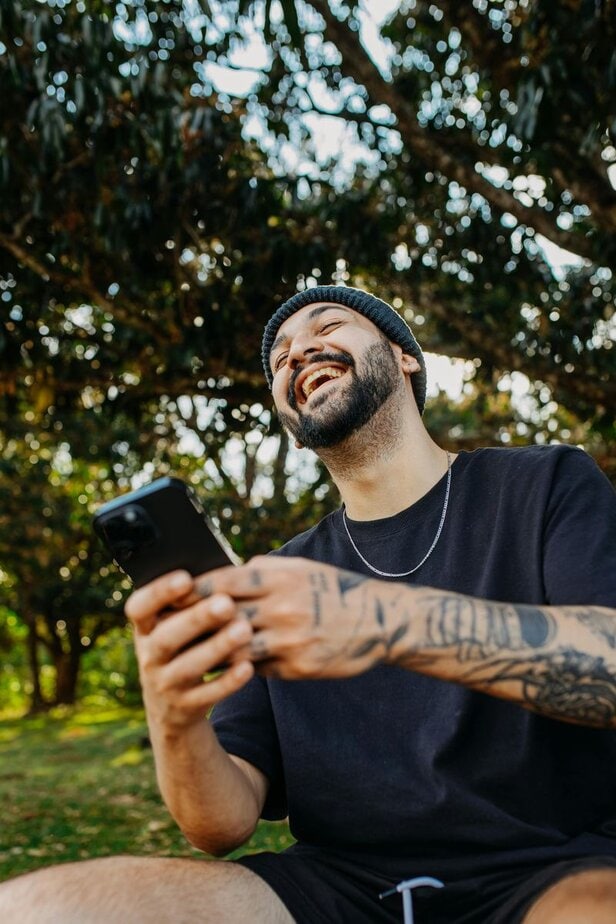 "Du kannst dich glücklich schätzen, mich zu haben" "Du kannst dich glücklich schätzen, mich zu haben"