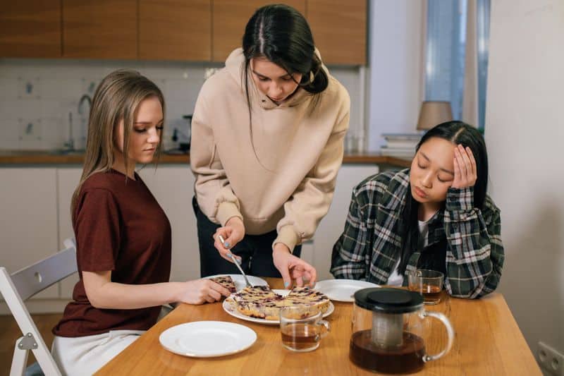Du fühlst dich immer ausgelaugt, nachdem du mit jemandem zusammen warst Du fühlst dich immer ausgelaugt, nachdem du mit jemandem zusammen warst