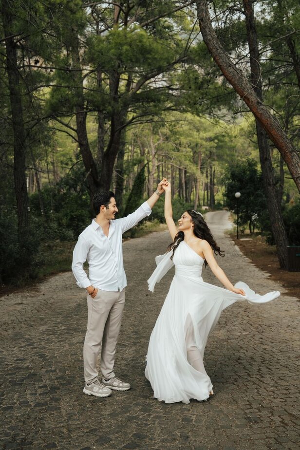 Wenn unsere Liebesgeschichte ein Film wäre, welche Szene würdest du immer wieder abspielen - und welche würdest du herausschneiden?