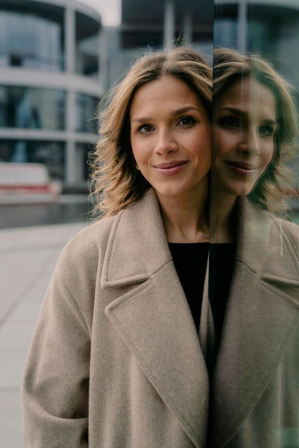 Menschen machen mehr Augenkontakt mit dir Menschen machen mehr Augenkontakt mit dir