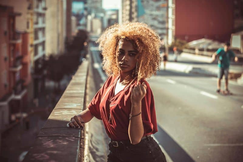 13 Zeichen, dass du zu den Menschen gehörst, die mit allem fertig werden You're Confident in Who You Are