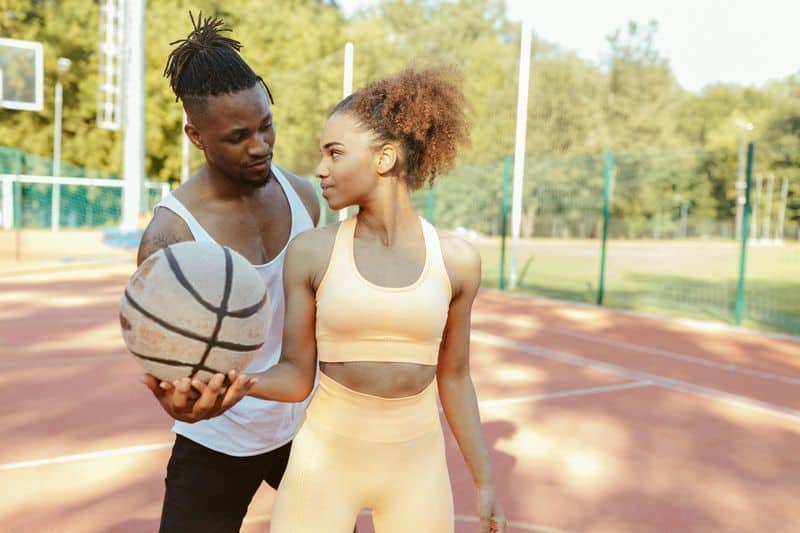 Unterstützt die Ziele des anderen Partners Unterstützt die Ziele des anderen Partners