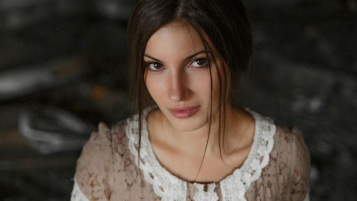 7 Zeichen, dass du es mit einem weiblichen Narzissten zu tun hast