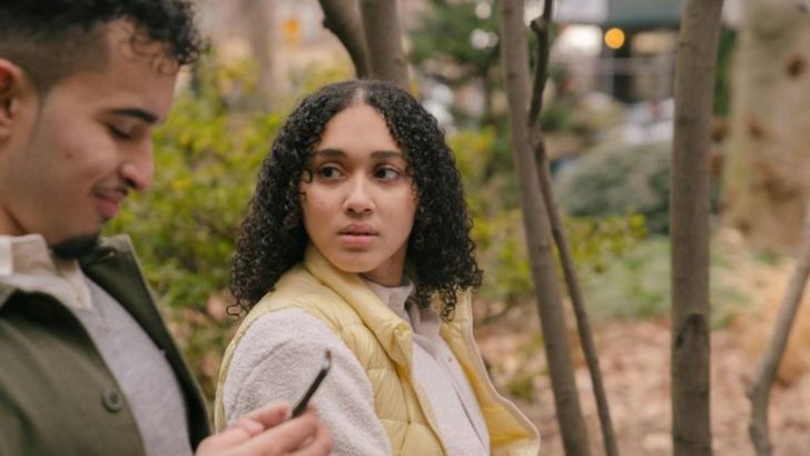 7 Zeichen, dass sie deine Loyalit&auml;t testet