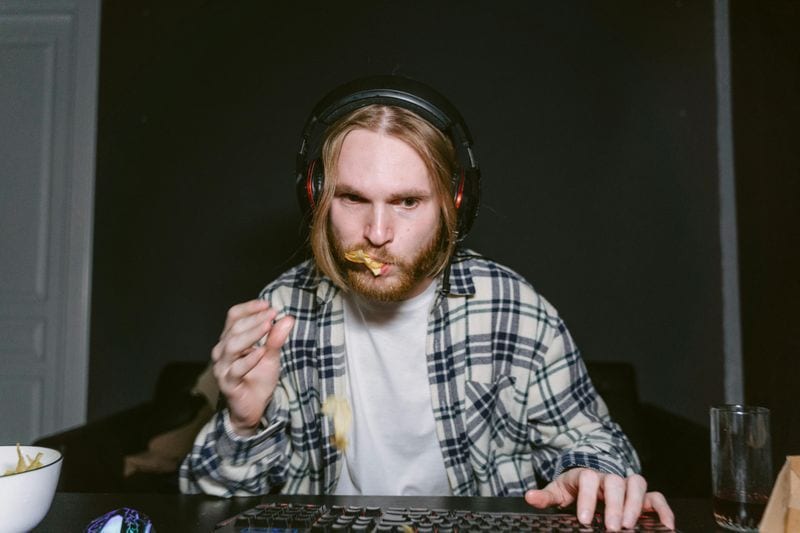 Exzessive Ablenkung oder Eskapismus Exzessive Ablenkung oder Eskapismus