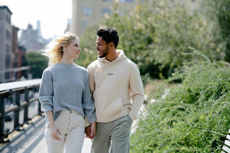 Du musst dich oft verabreden, bevor du dich niederl&auml;sst