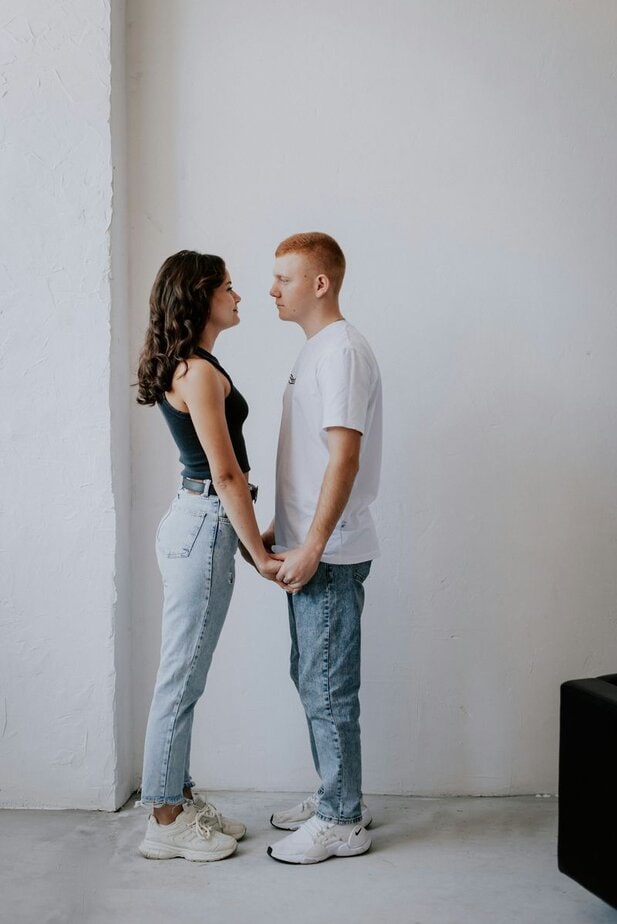 Stehen mit offener Haltung