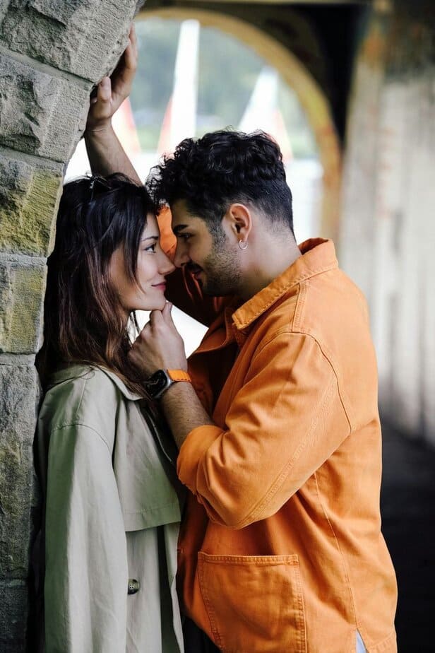 Langanhaltender Blickkontakt