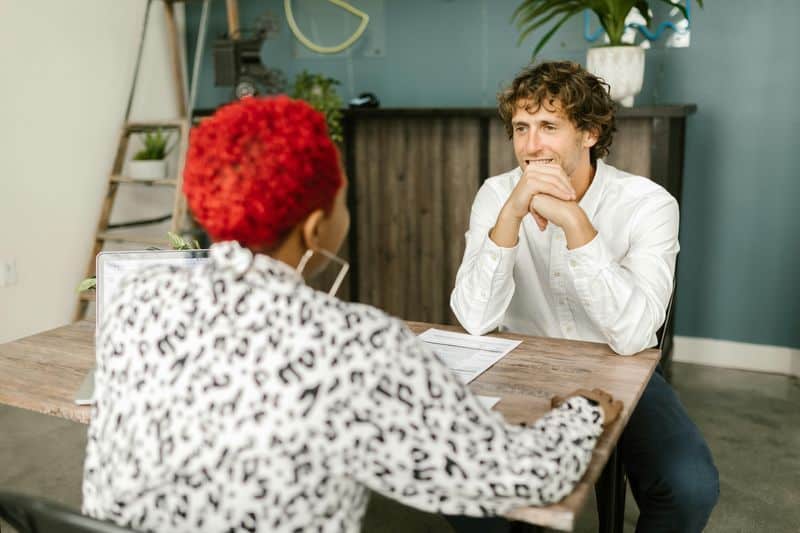 Praktische Übungen zum aktiven Zuhören