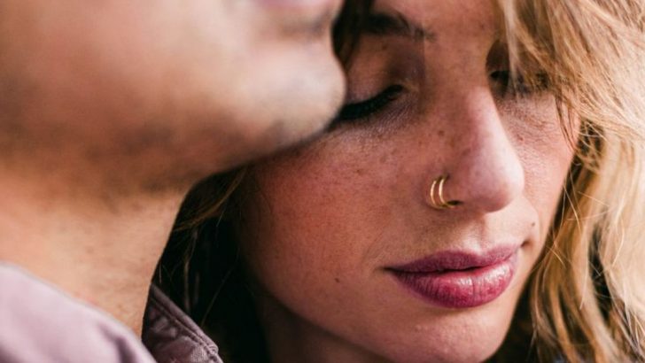 9 Grüne Flaggen in einer Beziehung, über die wir nicht genug sprechen