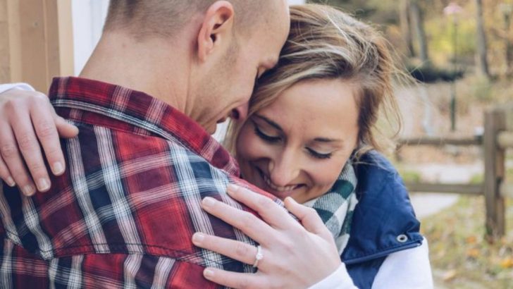 9 Phrasen, die zeigen, dass deine Frau dir wirklich vertraut, laut Psychologie