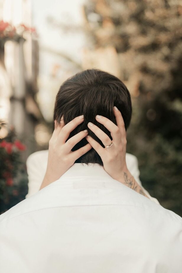 K&ouml;rperliche Ber&uuml;hrung, die nicht sexuell ist