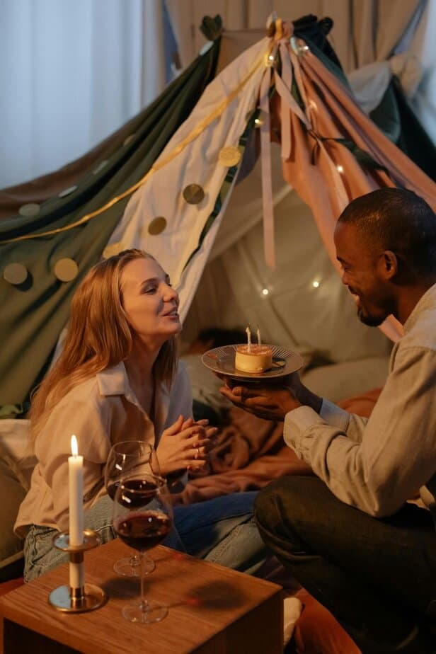 Gleichberechtigung und Ermutigung von anderen