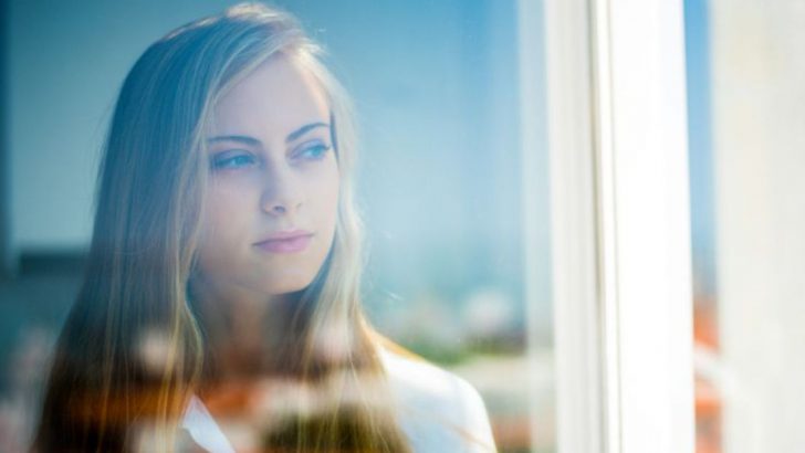 11 Zeichen, dass du dich in jemanden verliebst, der nicht der Richtige f&uuml;r dich ist