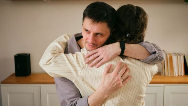 11 Zeichen, dass du mit jemandem zusammen bist, der einen Opferkomplex hat