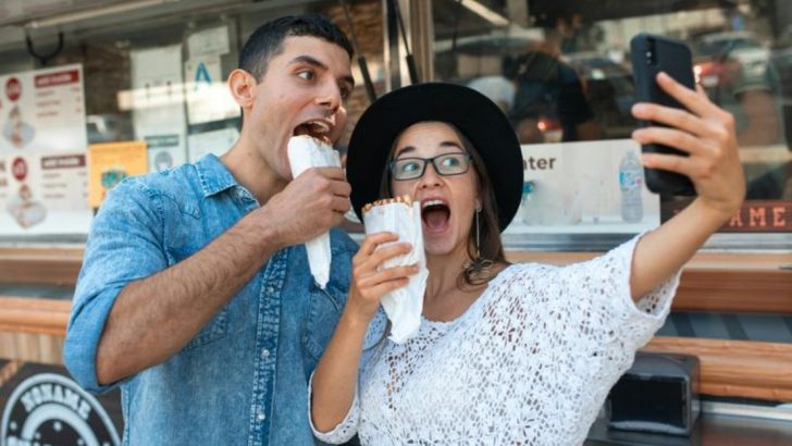 12 kleine Dinge, die Frauen tun k&ouml;nnen, um den richtigen Mann noch mehr zu beeindrucken