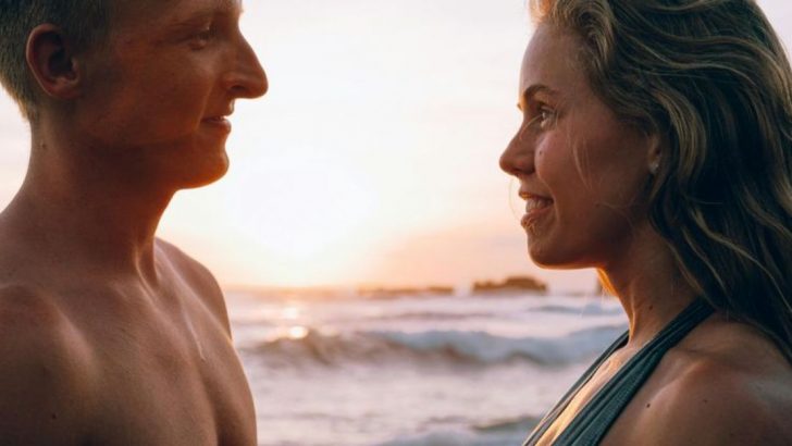 13 Zeichen, dass er sich schneller in dich verliebt, als er zugibt