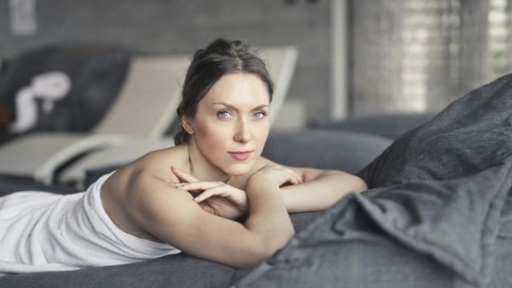 9 Anhaltspunkte, die eine falsche Persönlichkeit ausmachen