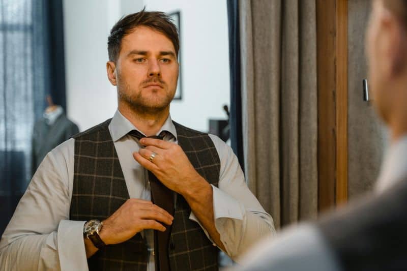 Pl&ouml;tzlicher Fokus auf Aussehen oder Selbstverbesserung