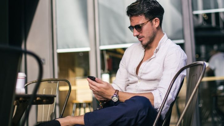 Besch&auml;ftigt oder gespenstisch? 10 Wege, wie sein Verhalten ihn verr&auml;t