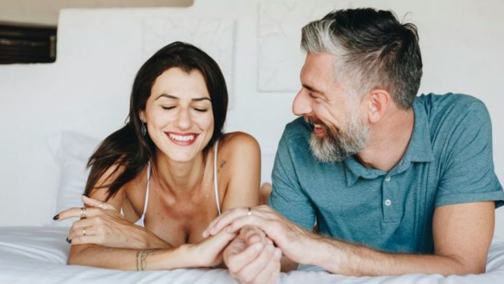 Heiratest du einen &auml;lteren Mann? Hier sind 7 Wahrheiten, &uuml;ber die niemand spricht