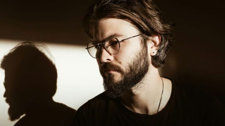 Wenn er das Interesse verliert, f&auml;ngt er normalerweise an, diese 10 Dinge zu tun