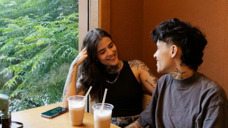 10 Dinge, die sich in toxischen Beziehungen normal anfühlen