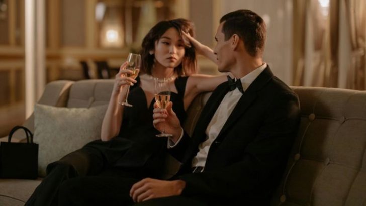 10 Stille Warnzeichen, die zeigen, dass er emotional nicht verf&uuml;gbar ist