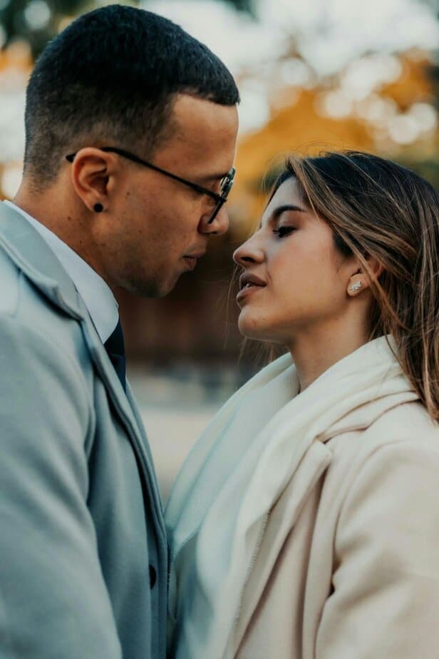 Sich zu verlieben dauert nur eine Fünftelsekunde Sich zu verlieben dauert nur eine Fünftelsekunde