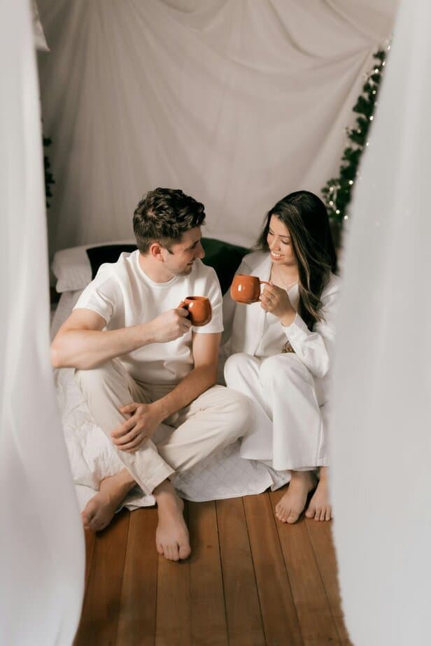 Sie teilen ein "echtes" Gespr&auml;ch (nicht nur Updates)