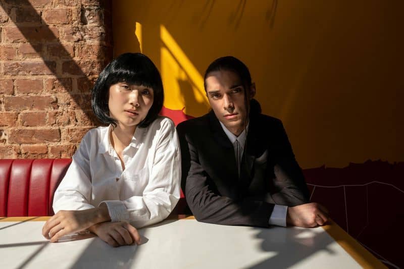 Er soll Geheimnisse bewahren oder Halbwahrheiten von sich geben