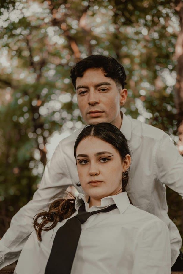 Er soll dich im Unklaren dar&uuml;ber lassen, wo du stehst