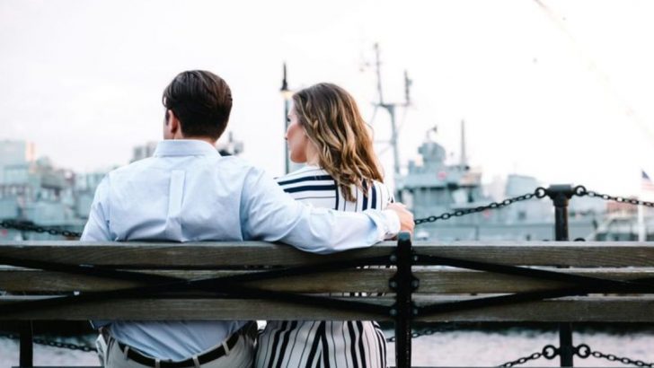 Wenn dein Partner diese Taktiken anwendet, handelt es sich um emotionale Manipulation