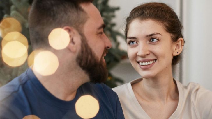 10 kleine Dinge, die einen Mann erkennen lassen, dass sie die Richtige ist